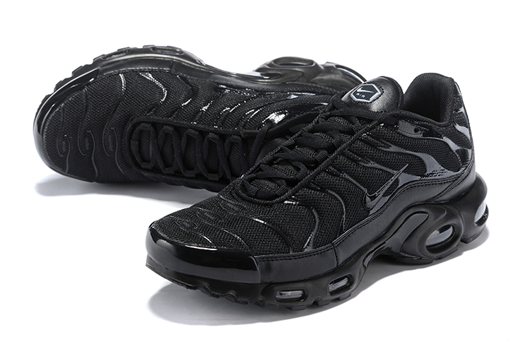 Men Nike Air Max PLUS Cool Black